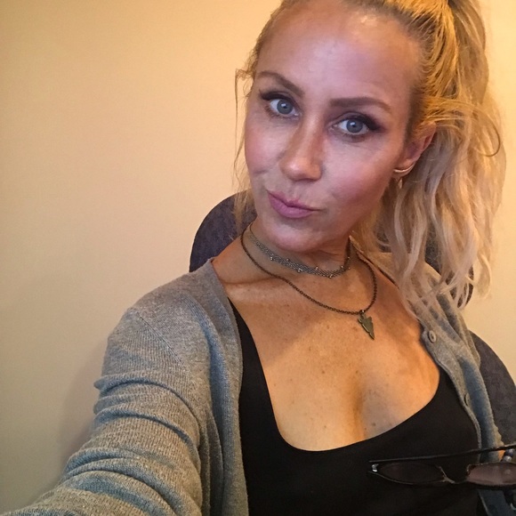 Meet your Posher, Fiona - Picture 1 of 1